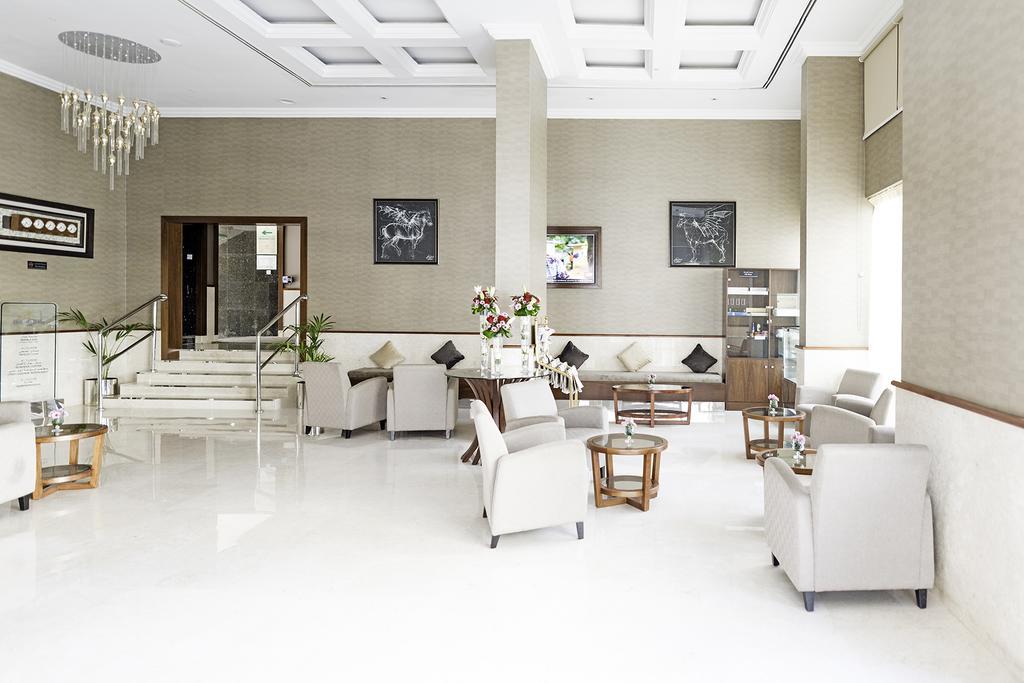 Emirates Plaza Hotel Abu Dhabi Exterior photo